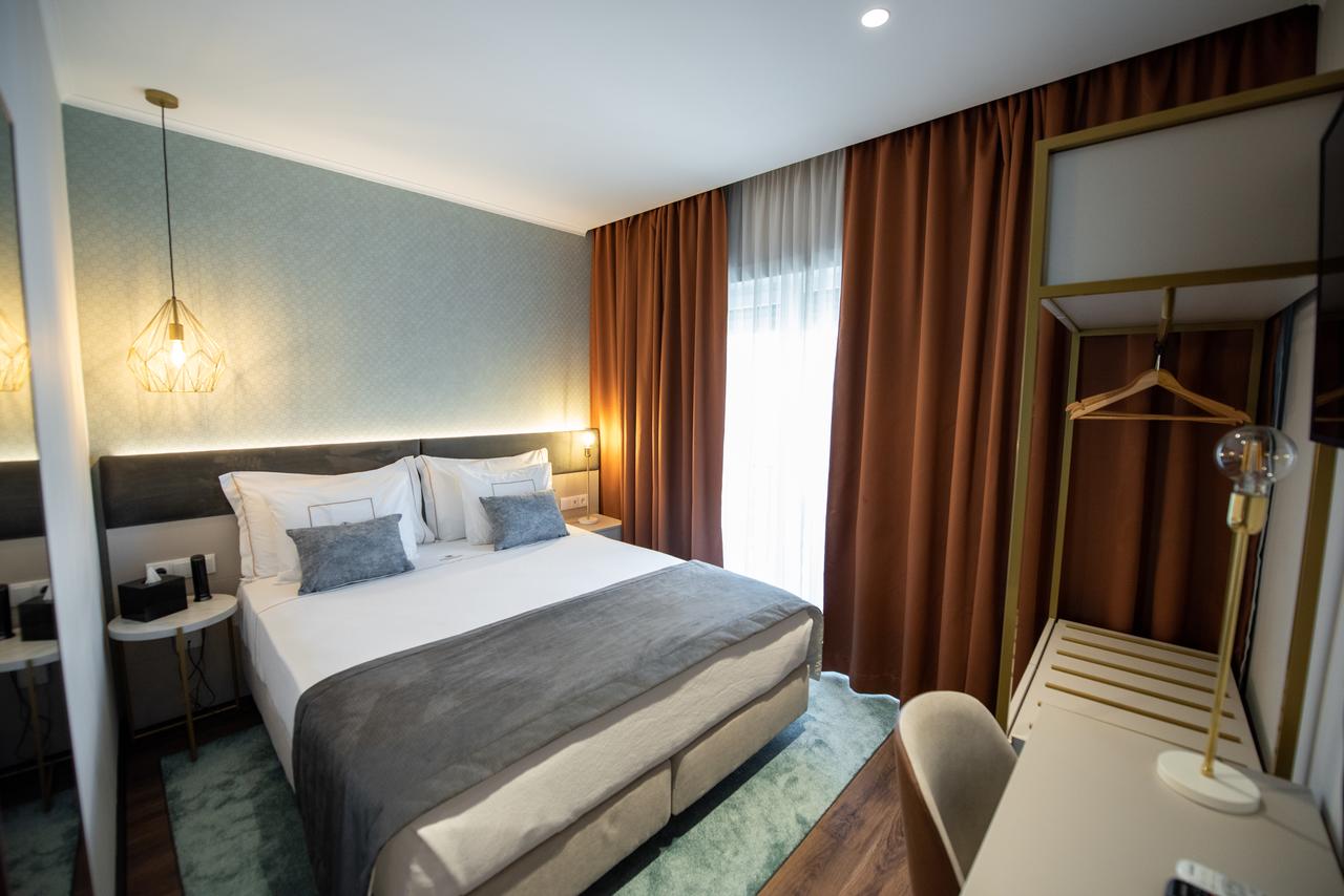 Duplo Charme Boutique Hotel, Lisbon | Updated prices | From (USD $) 95,00