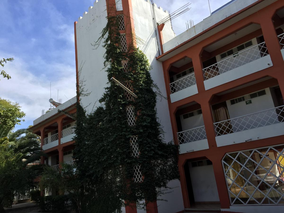 HOTEL BUGAMBILIA, Oaxaca de Juárez - Hotel Website. Precios Desde $19