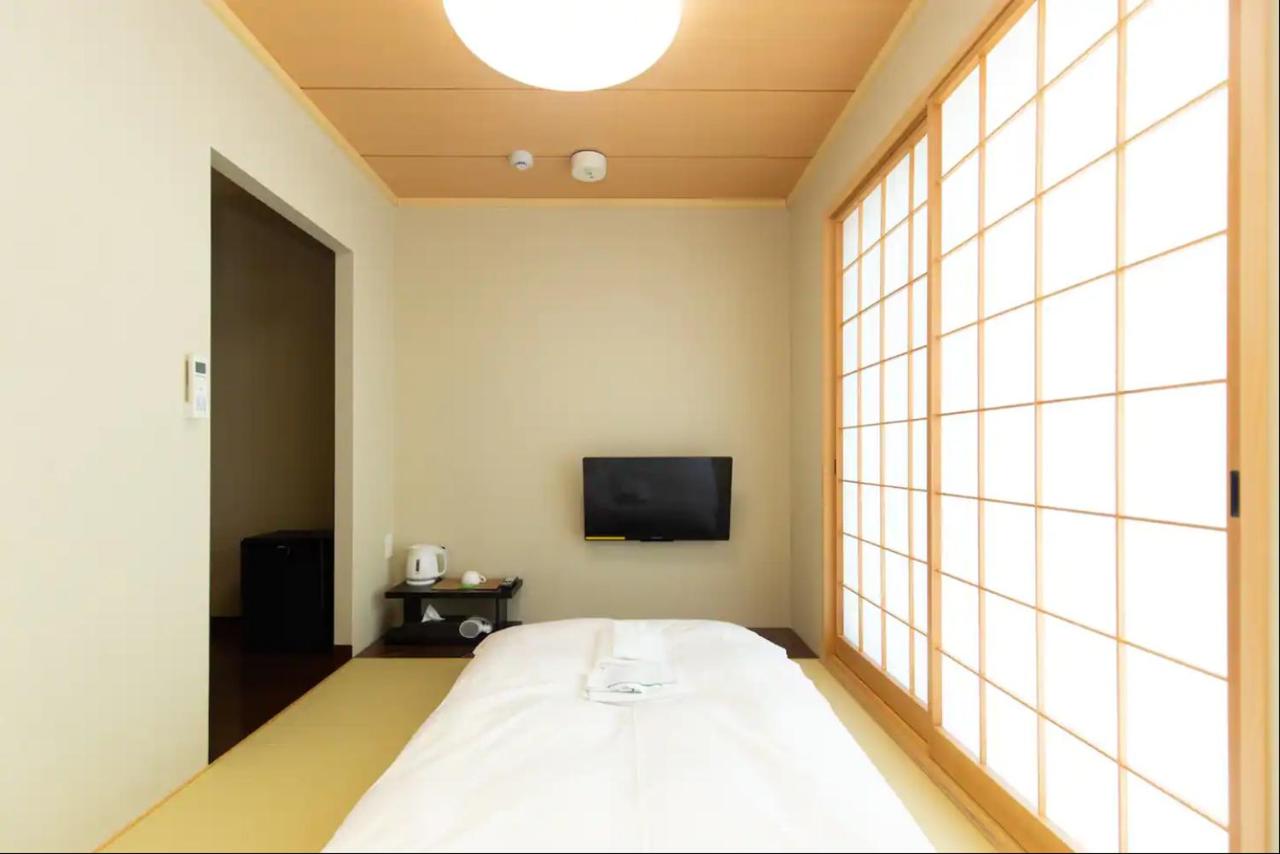 Karasuma Rokujo Hotel, 京都 | 日本 | から (JPY ¥) 8.721,59